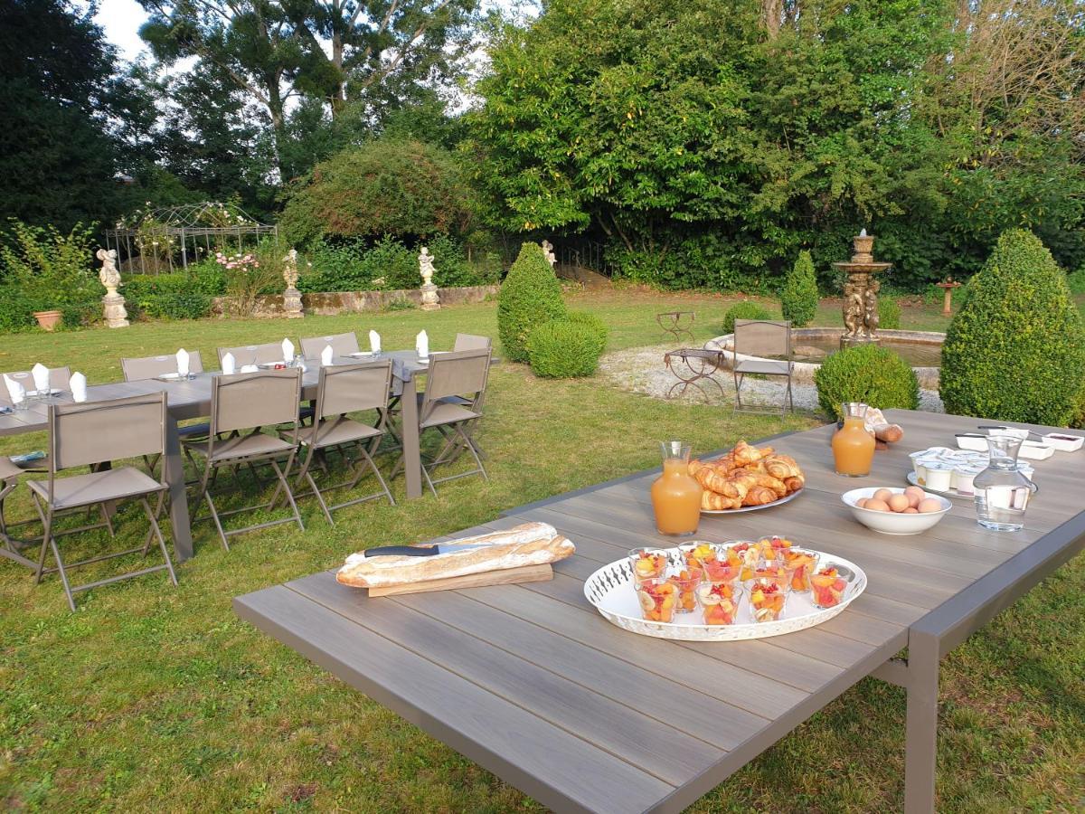 La Villa Des Arts Savigne-l'Eveque Exteriér fotografie